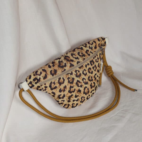banane jacquard leopard, diagonal