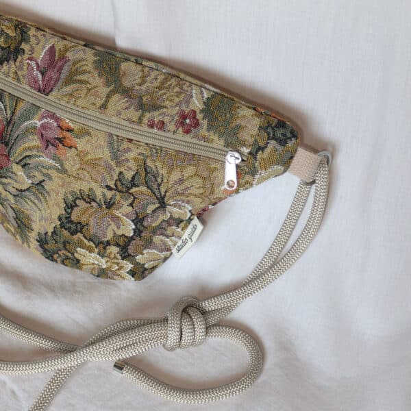 sac banane tapisserie florale vintage riñonera artesanal tapiceria floral vintage zoom