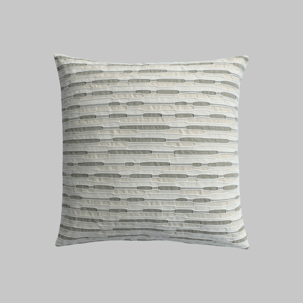 housse de coussin lignes organiques brodées 50 funda de cojin lineas organicas bordadas